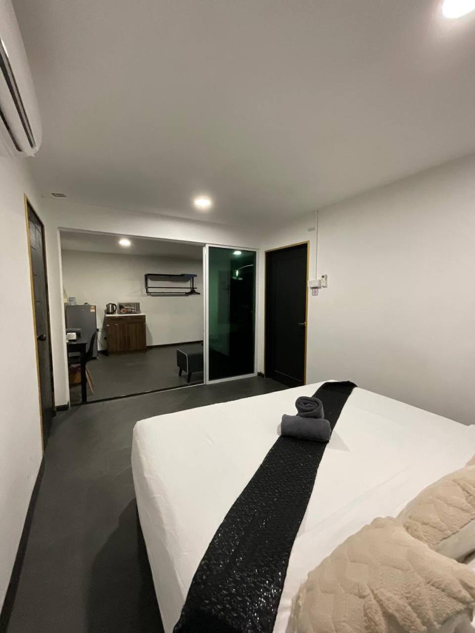 The Sky Inn Kuantan Exterior foto